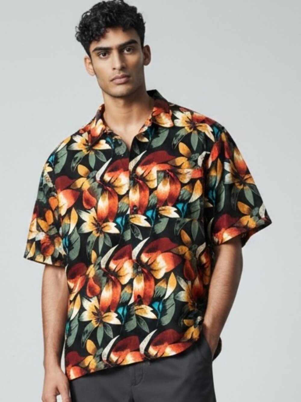Utopia Hawaiian Shirt Men's XXL Black & Brown Floral Button‎ up